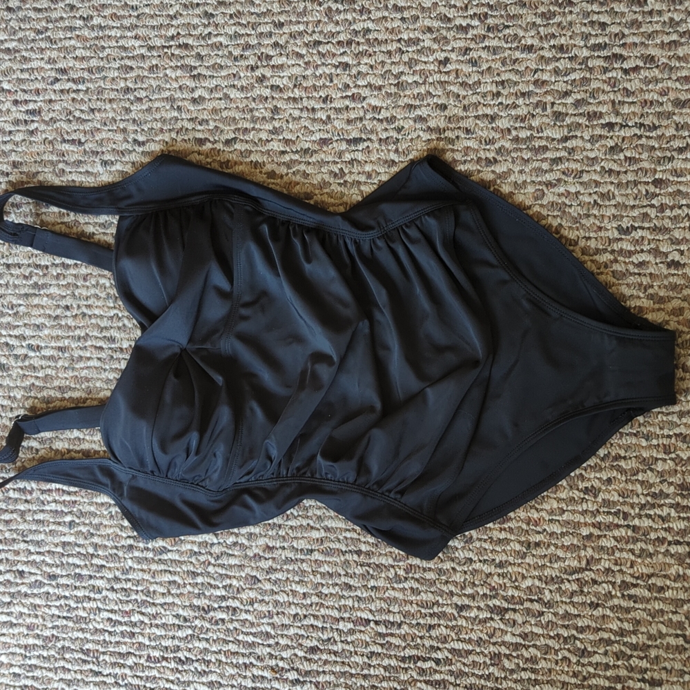 Suddenly slim swimsuit